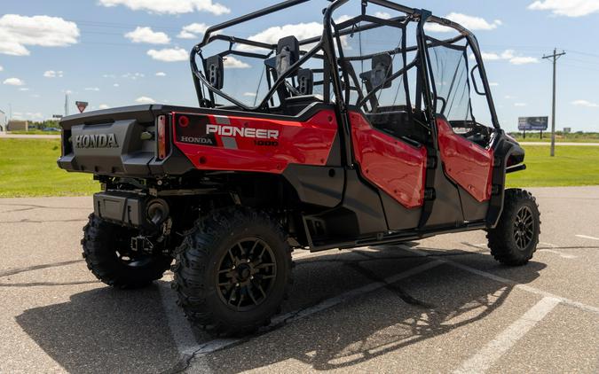 2024 Honda Pioneer 1000-6 Crew Deluxe - AVENGER RED