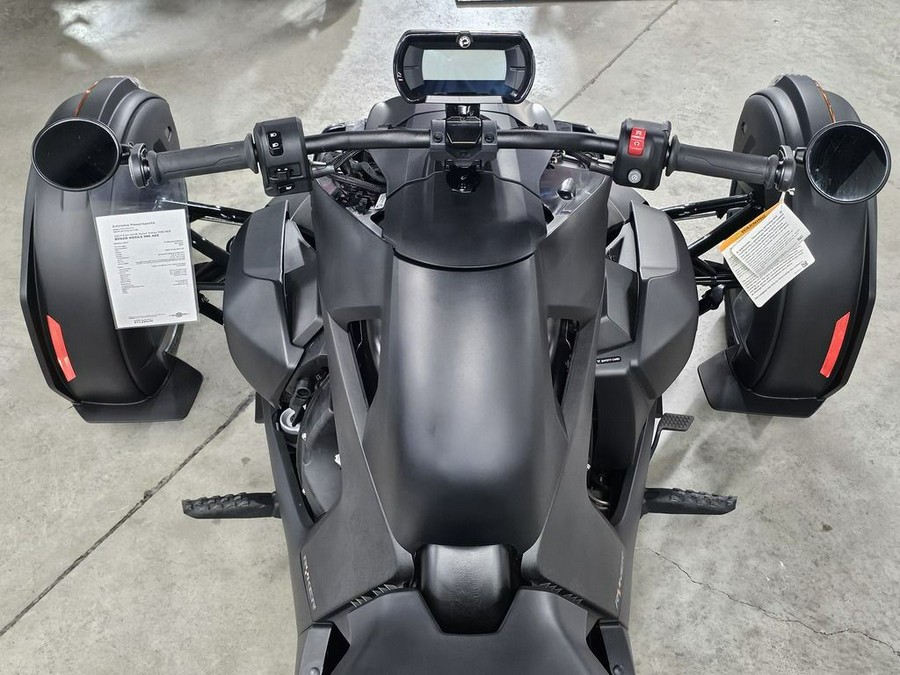 2023 Can-Am™ Ryker 900 ACET