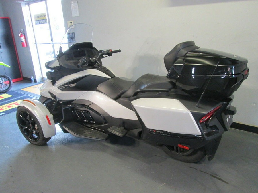 2021 Can-Am® Spyder® RT Limited Dark