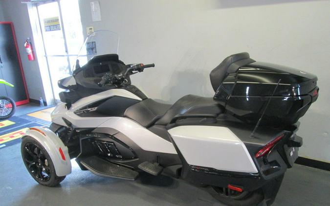 2021 Can-Am® Spyder® RT Limited Dark