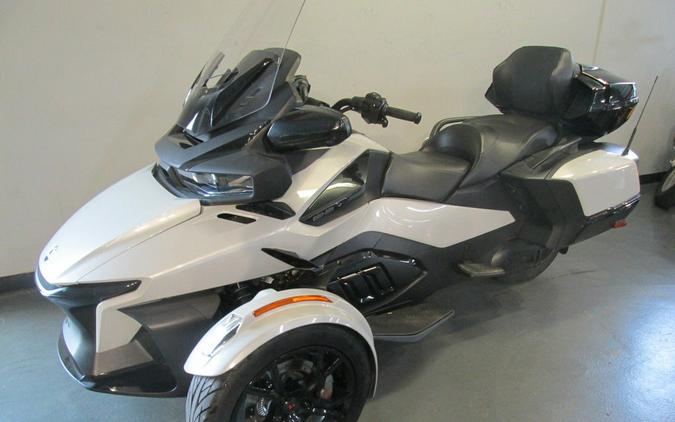 2021 Can-Am® Spyder® RT Limited Dark