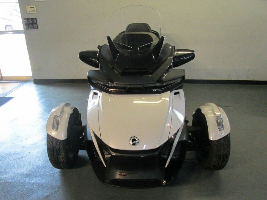 2021 Can-Am® Spyder® RT Limited Dark