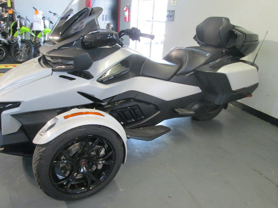 2021 Can-Am® Spyder® RT Limited Dark