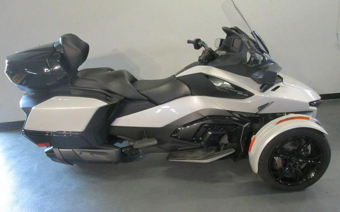 2021 Can-Am® Spyder® RT Limited Dark