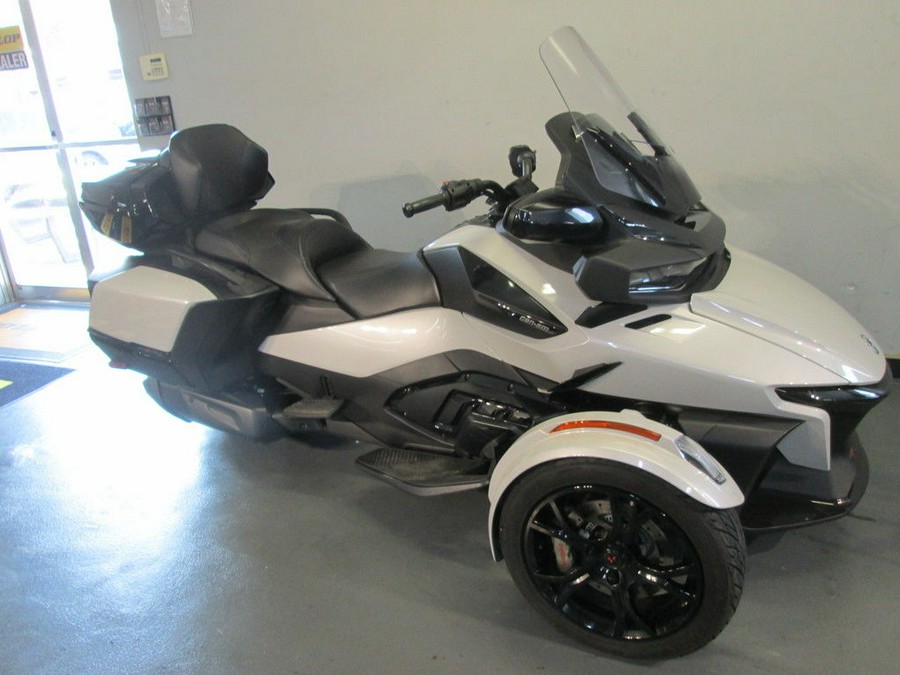 2021 Can-Am® Spyder® RT Limited Dark