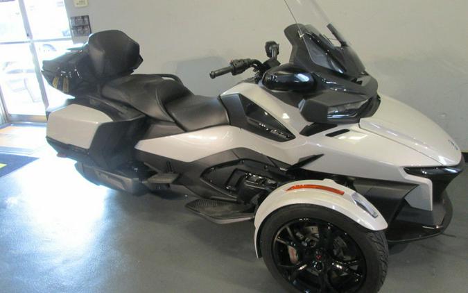 2021 Can-Am® Spyder® RT Limited Dark