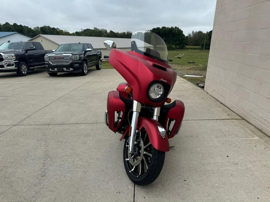 2020 Indian Motorcycle® Roadmaster® Dark Horse® Ruby Smoke