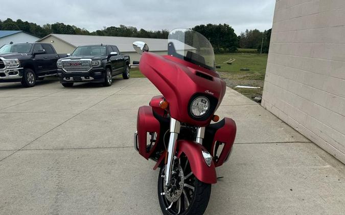 2020 Indian Motorcycle® Roadmaster® Dark Horse® Ruby Smoke