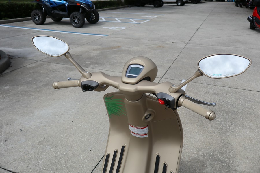 2024 Vespa 946 Dragon 150