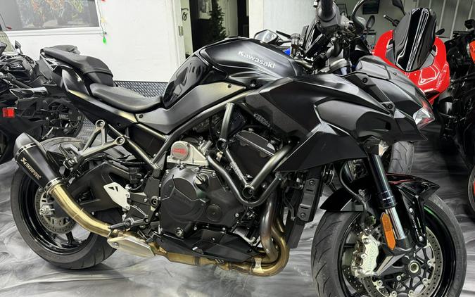 2021 KAWASAKI ZR1000KMFNL Z H2 Ackrapovic Exhaust, free warranty & only 1450 miles!