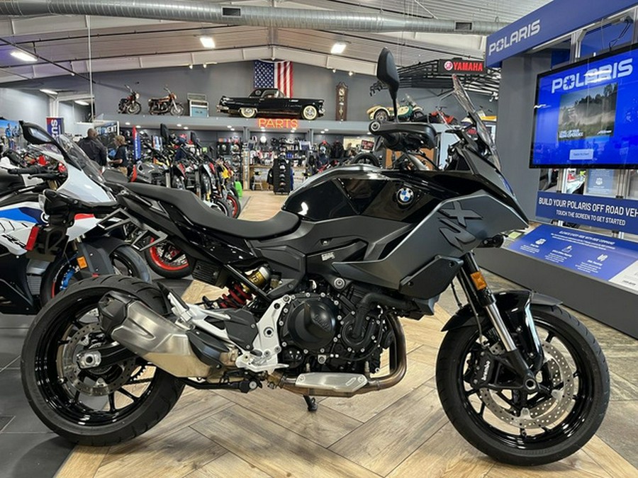 2023 BMW F 900 XR Triple Black
