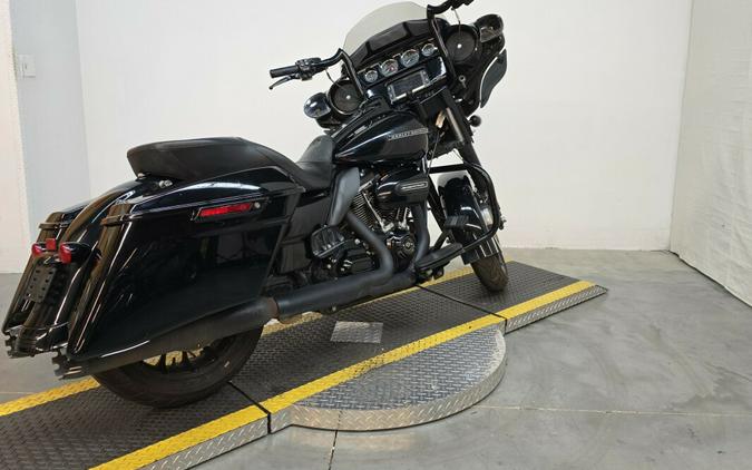 FLHXS 2018 Street Glide Special