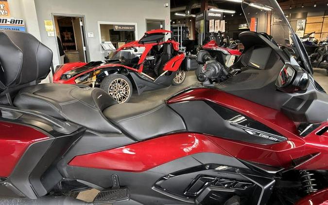 2024 Can-Am® Spyder RT Limited Dark Wheels