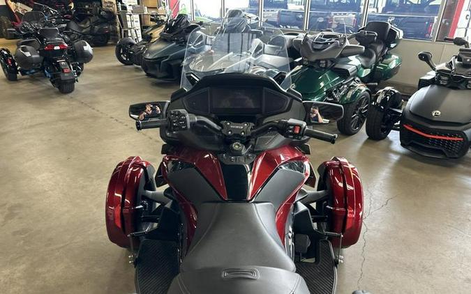 2024 Can-Am® Spyder RT Limited Dark Wheels