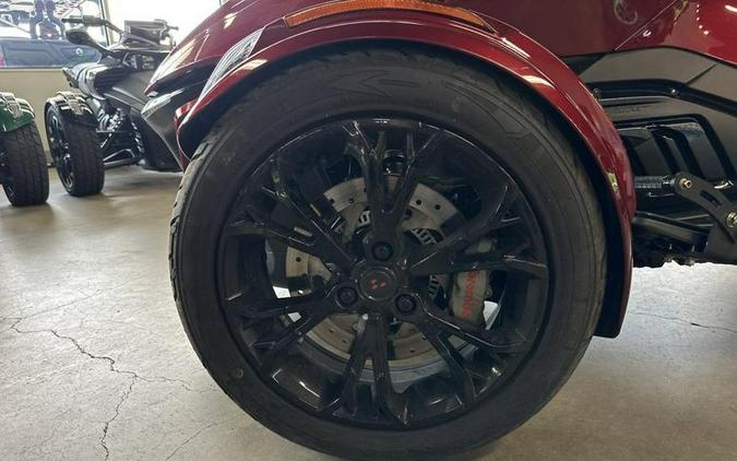 2024 Can-Am® Spyder RT Limited Dark Wheels