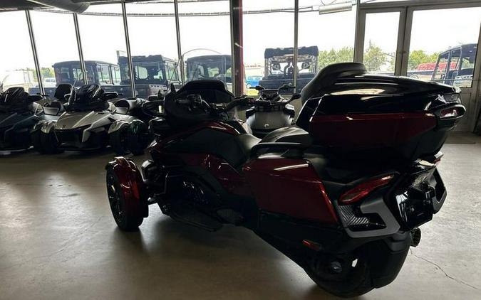 2024 Can-Am® Spyder RT Limited Dark Wheels