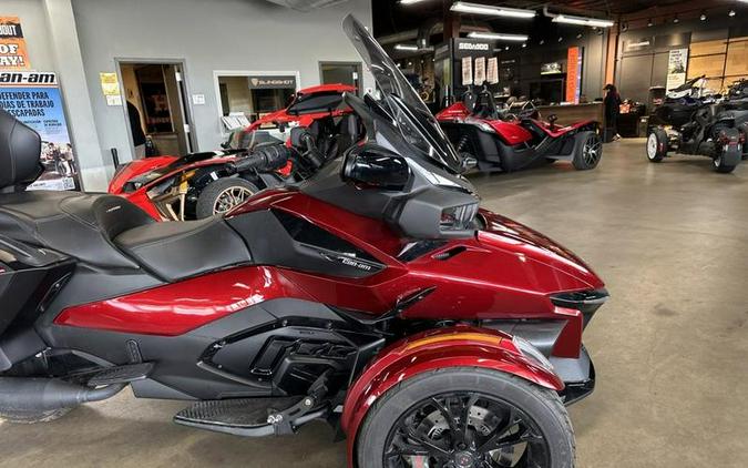 2024 Can-Am® Spyder RT Limited Dark Wheels