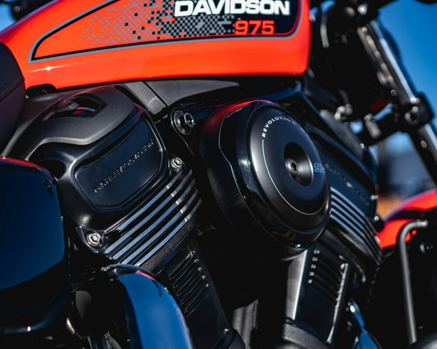 RH975 2026 Nightster®