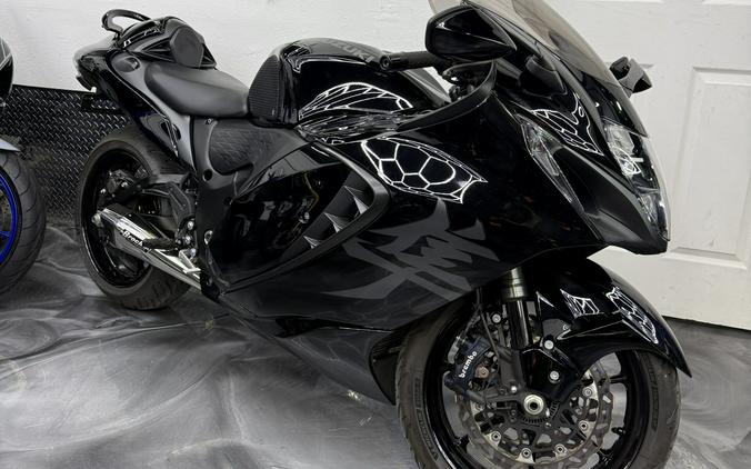 2023 SUZUKI GSX1300RRM3 HAYABUSA w/ Brock's Exhaust, Carbon Fiber & free warranty w/ only 6877 miles!