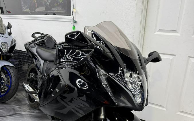2023 SUZUKI GSX1300RRM3 HAYABUSA w/ Brock's Exhaust, Carbon Fiber & free warranty w/ only 6877 miles!
