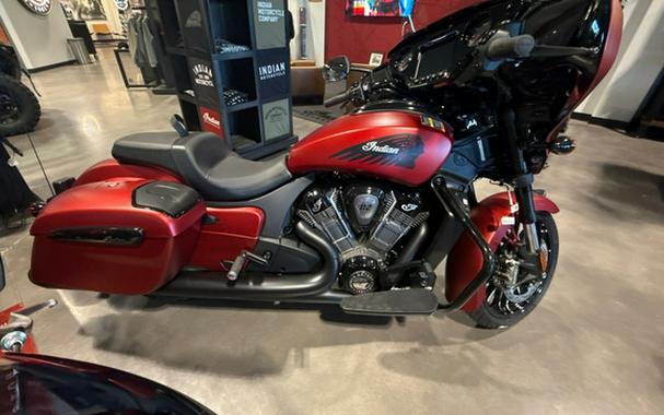 2026 Indian CHIEFTAIN POWERPLUS DARK HORSE 112 & AUDIO PKG
