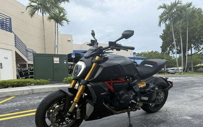 2023 Ducati Diavel 1260 S Total Black