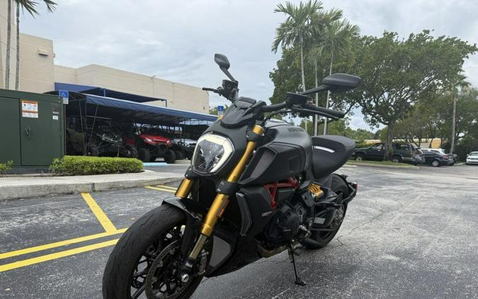 2023 Ducati Diavel 1260 S Total Black