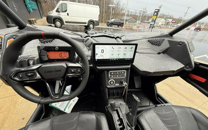 2026 Can-Am Maverick X3 X Ds Turbo RR Triple Black_4.5 In