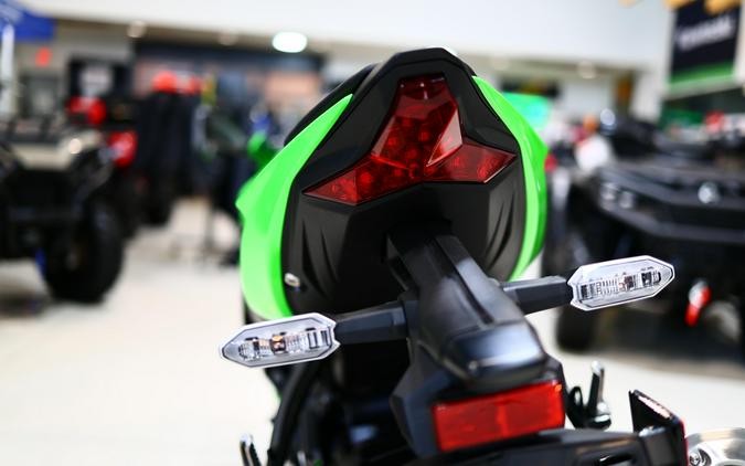 2026 Kawasaki NINJA ZX6R ABS Lime Green