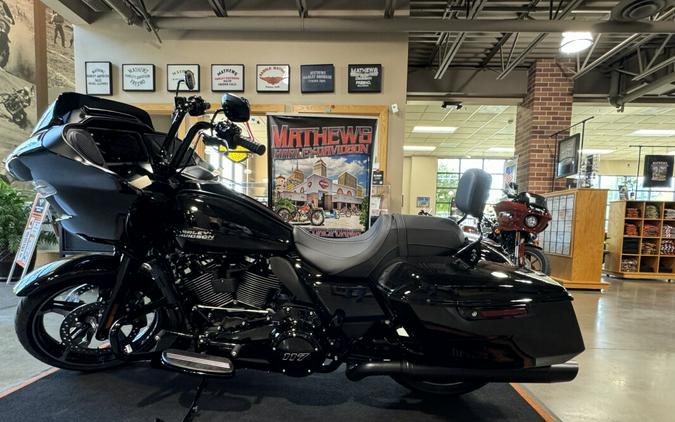 2024 Harley-Davidson Road Glide™ Vivid Black