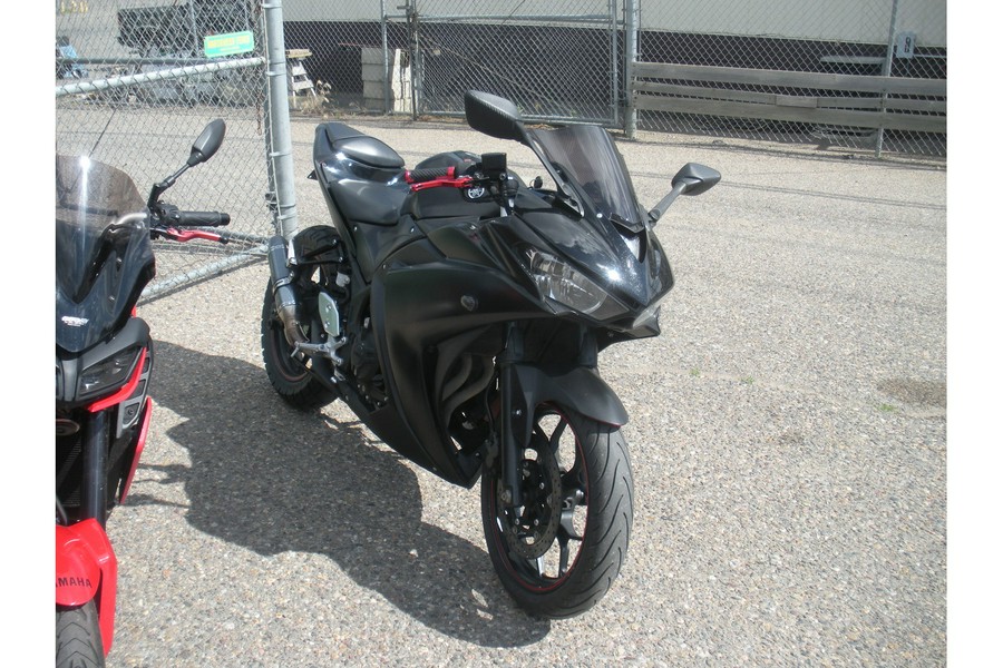 2016 Yamaha YZFR3