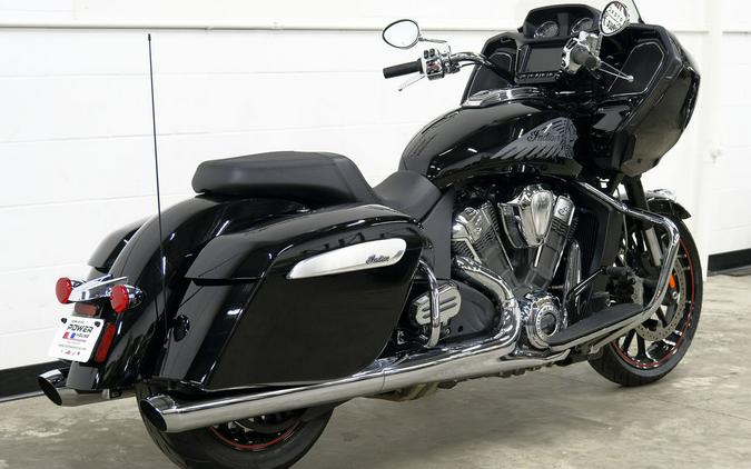 2023 Indian Motorcycle® Challenger® Limited Black Metallic