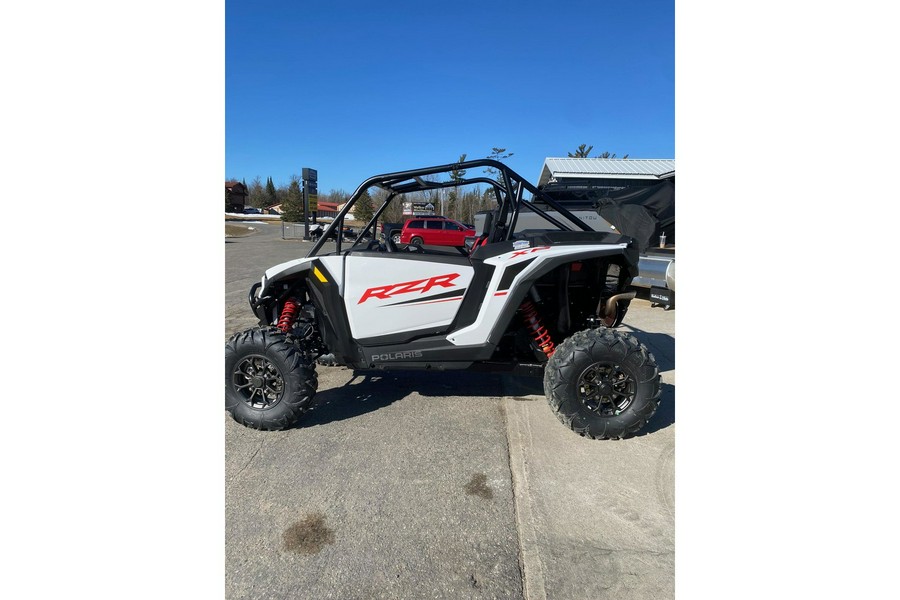 2024 Polaris Industries RZR XP 1000 Sport White Lightning