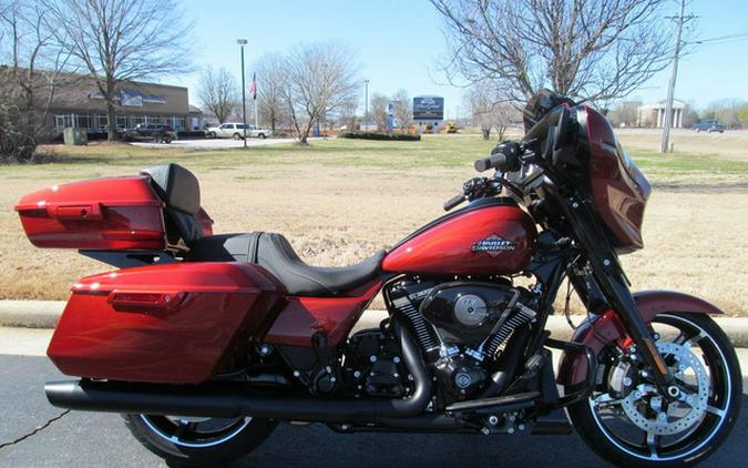 2025 Harley-Davidson FLHX - Street Glide