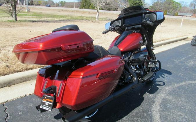 2025 Harley-Davidson FLHX - Street Glide