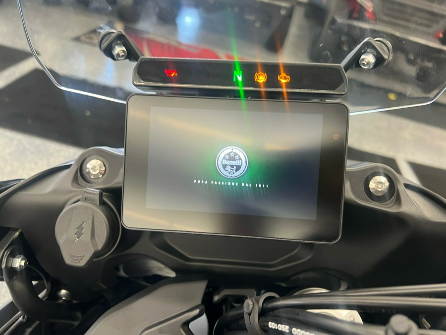 2025 Benelli TRK 702 X