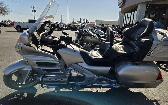 2005 HONDA GOLD WING
