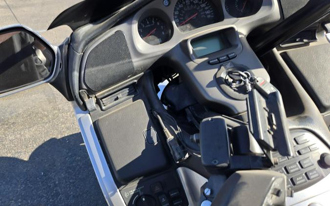 2005 HONDA GOLD WING