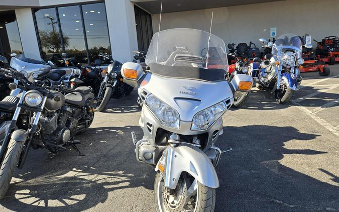 2005 HONDA GOLD WING