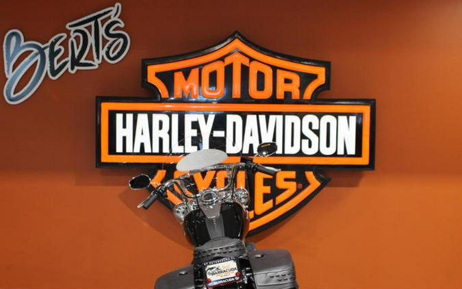 2023 Harley-Davidson® FLHCS - Heritage Classic