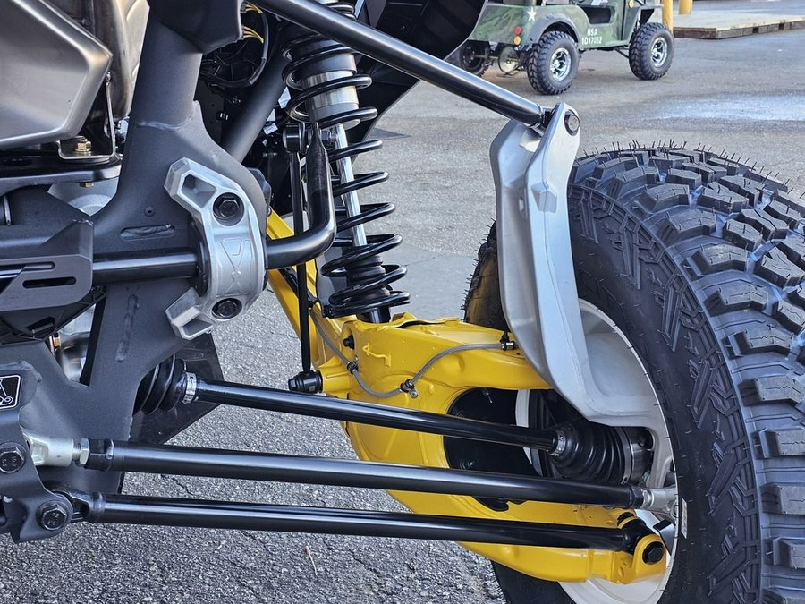 2024 Can-Am™ Maverick R X rs With SMART-SHOX