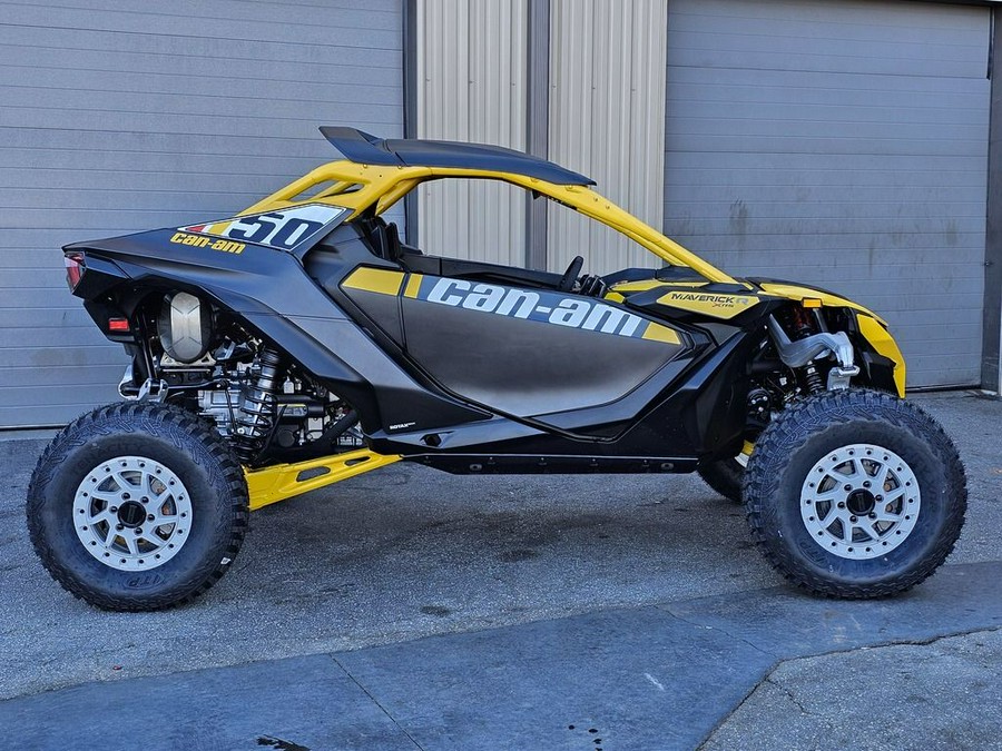 2024 Can-Am™ Maverick R X rs With SMART-SHOX