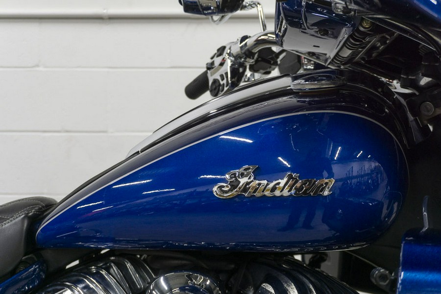 2017 Indian Motorcycle® Roadmaster® Icon Blue Sapphire & Brilliant Blue