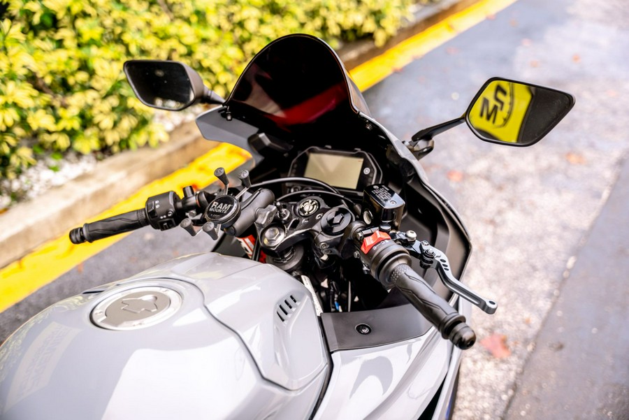 2020 Yamaha Motor Corp., USA YZF-R3 ABS