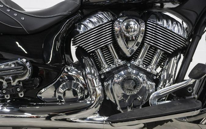 2024 Indian Motorcycle® Springfield® Black Metallic/Titanium Metallic