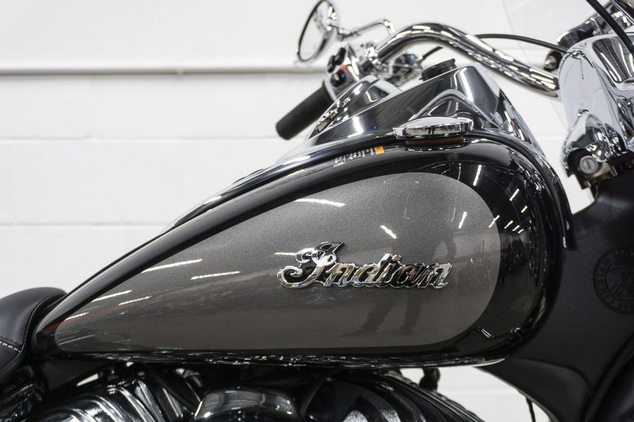 2024 Indian Motorcycle® Springfield® Black Metallic/Titanium Metallic