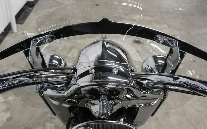 2024 Indian Motorcycle® Springfield® Black Metallic/Titanium Metallic