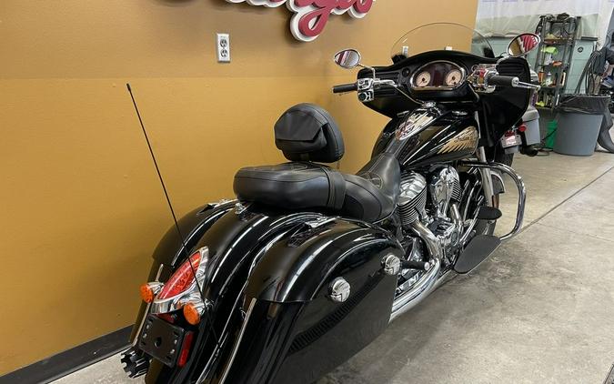 2014 Indian Motorcycle® Chieftain™ Thunder Black