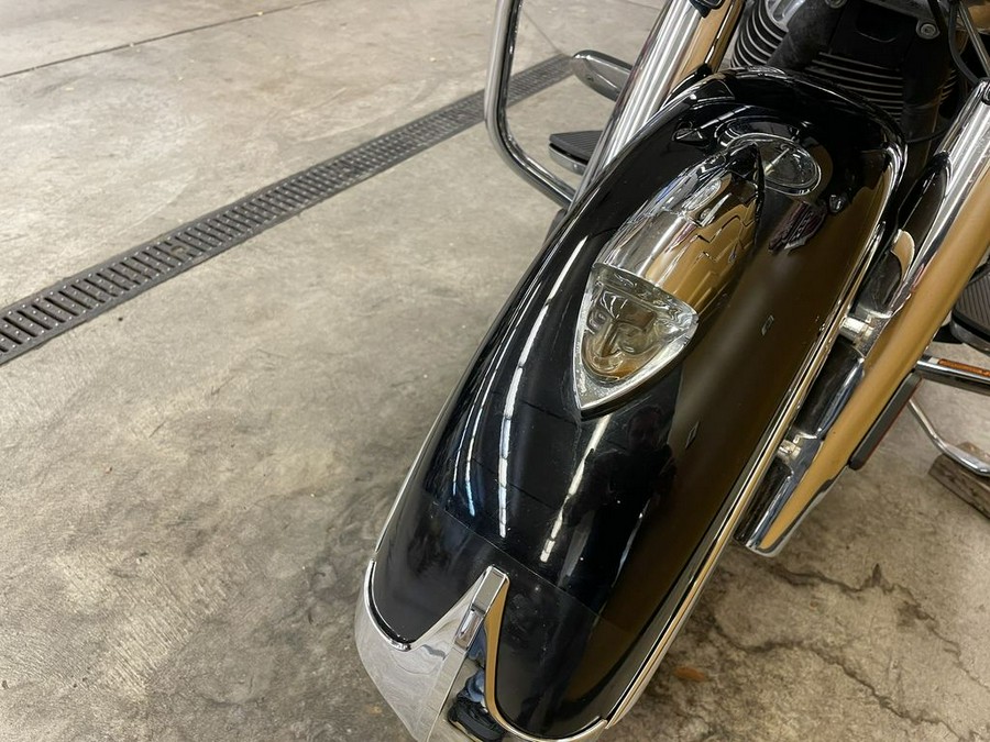 2014 Indian Motorcycle® Chieftain™ Thunder Black