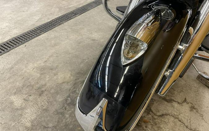 2014 Indian Motorcycle® Chieftain™ Thunder Black